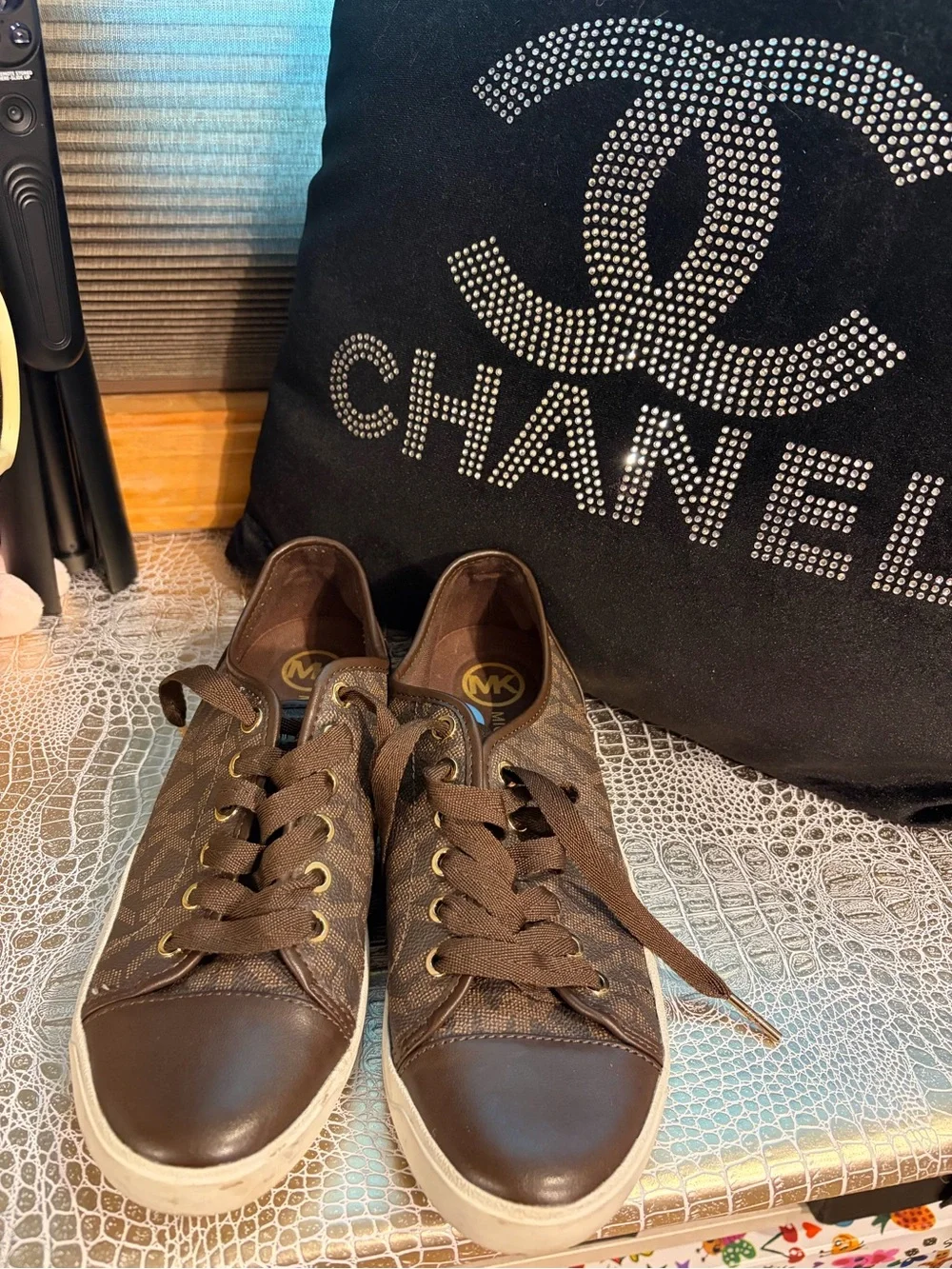 Michael Kors Brown Lace-Up Low-Top Sneakers - Picture 1 of 4